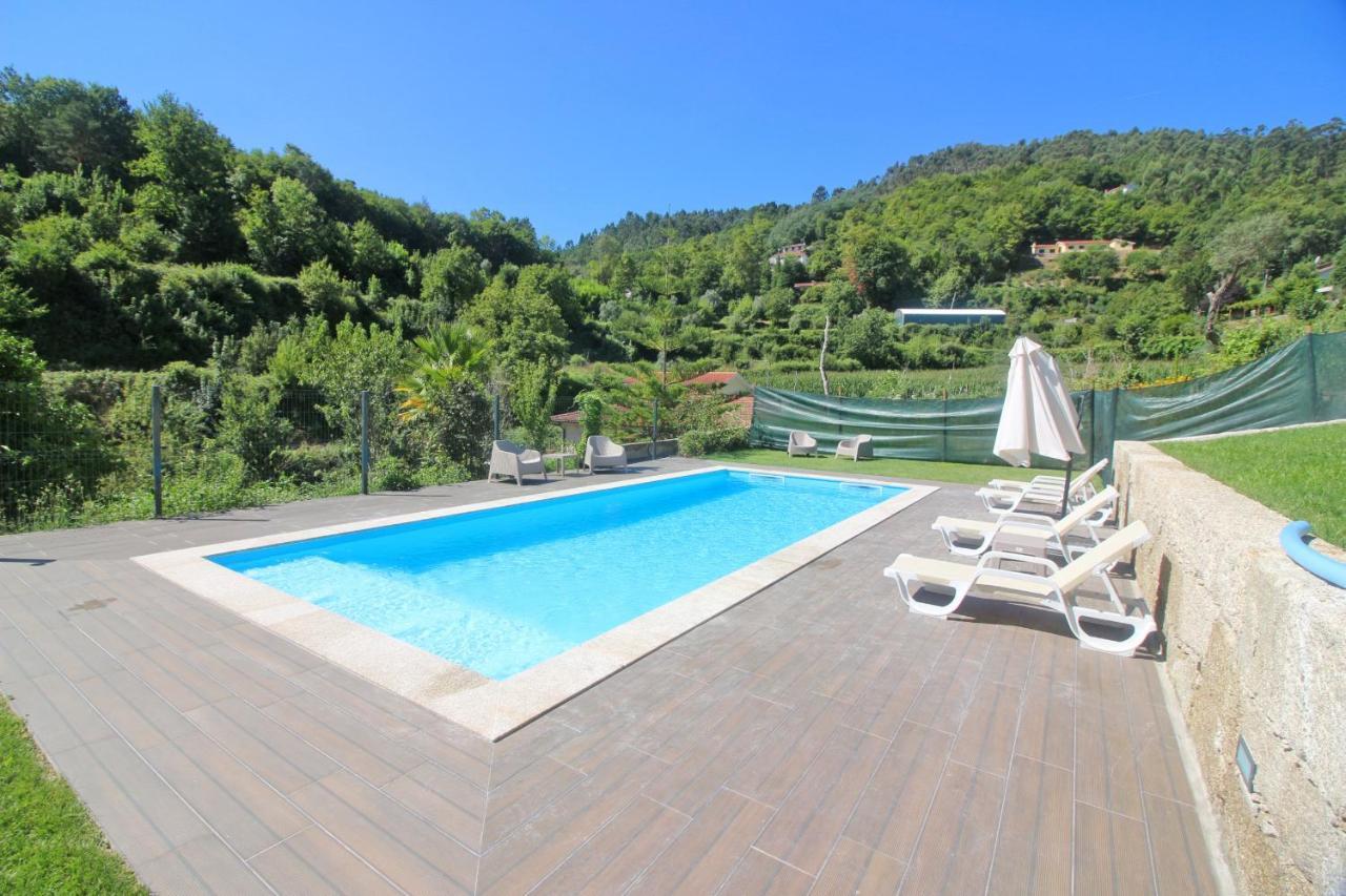 Casa dos Henriques Gerês Vila Exterior foto