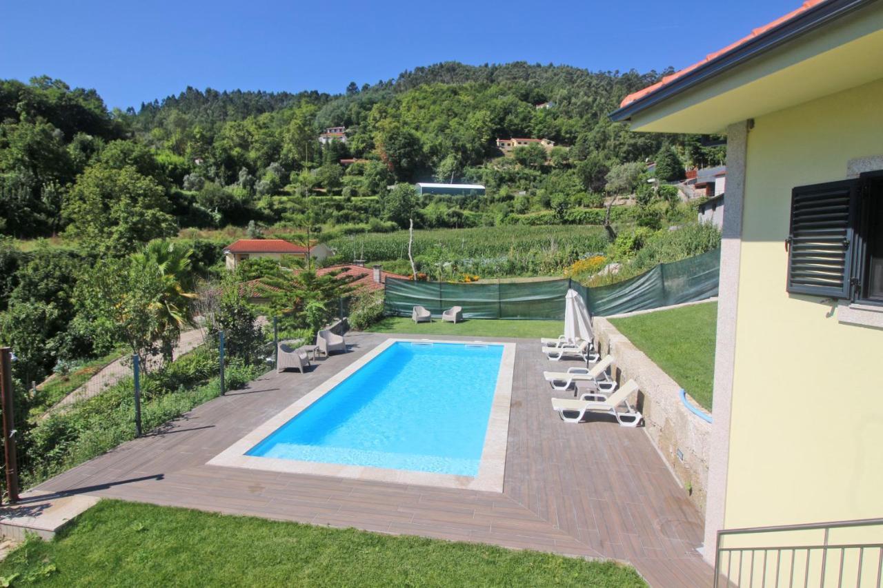 Casa dos Henriques Gerês Vila Exterior foto