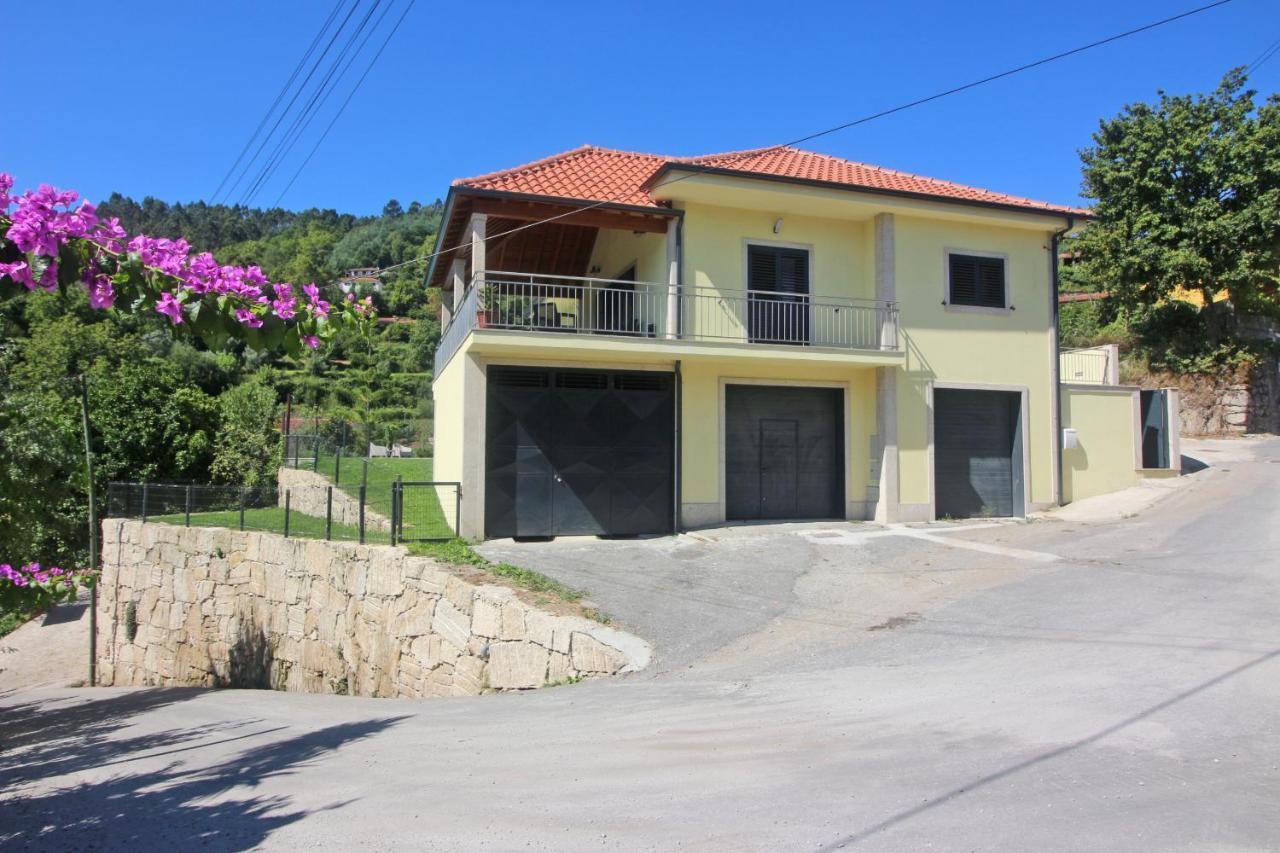 Casa dos Henriques Gerês Vila Exterior foto
